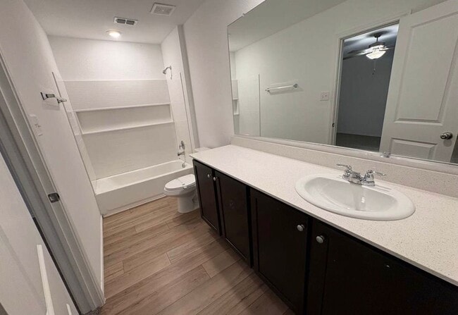 Building Photo - 1256 Mosely Cir