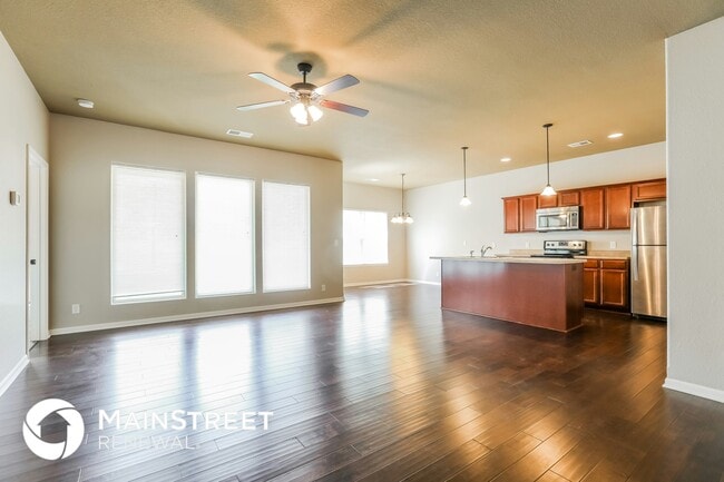 Building Photo - 1504 NE Jaclyn Dr