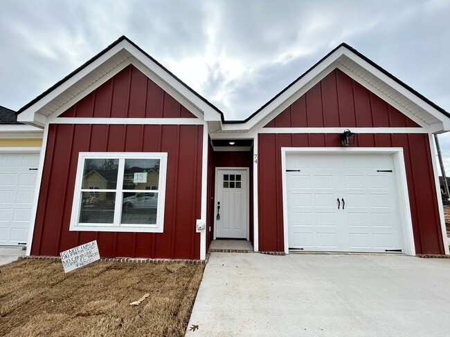 Building Photo - BRAND NEW Charming 2 Beds, 2 Baths, 1 Car ...