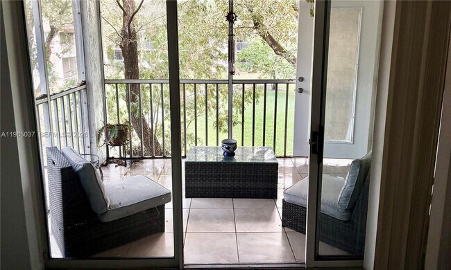 Building Photo - 9081 SW 138th Pl