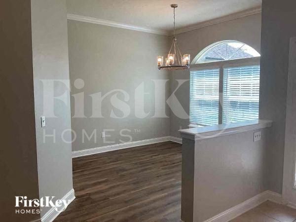 Foto del edificio - 12180 Ridge Crossing Way