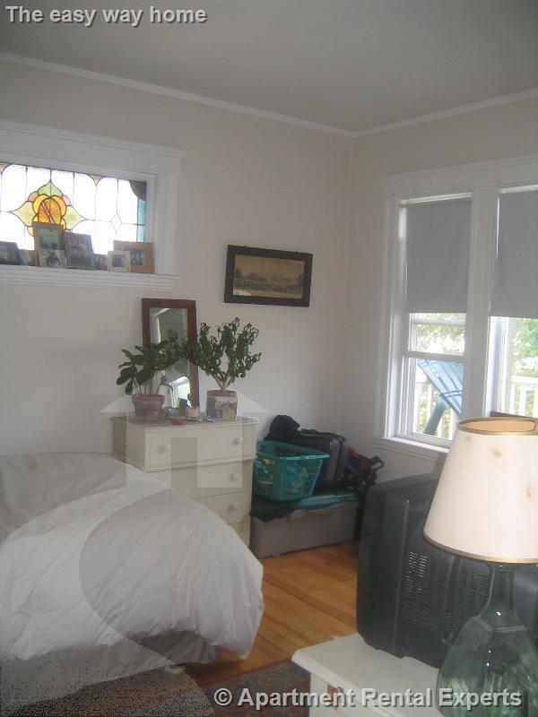 Foto del edificio - Davis Sq 4 Bed - 8 Min Walk to Davis - Pri...