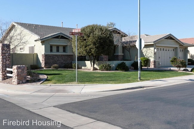 Building Photo - 4 br, 3 bath House - 4210 S Pinnacle Place