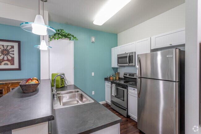 1HAB, 1BA - 639 ft² - Flathead - Corso Apartment Homes