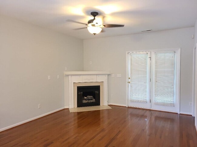 Building Photo - 5355 Sahalee Way