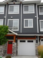 Building Photo - 1115 Holden Rd