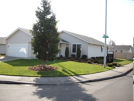 Building Photo - Summerfield