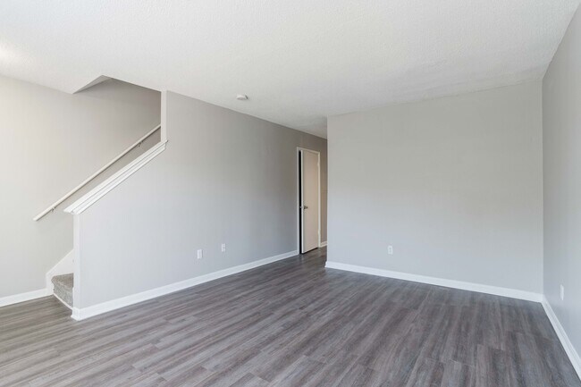 Foto del edificio - Jamestown Pointe Apartments