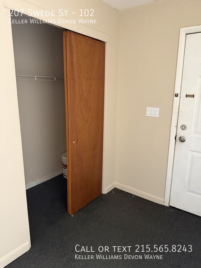 Building Photo - 207 Swede St