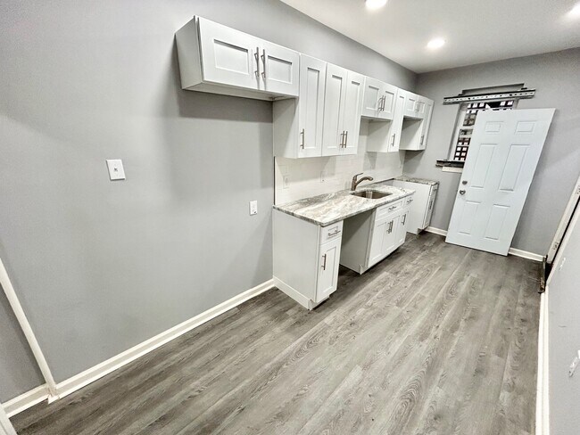 Foto del edificio - 2210 E Sergeant St