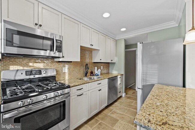 Foto del edificio - 169 Regester Ave