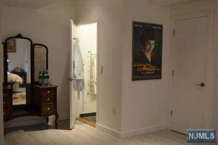 Foto del edificio - 108 E 63rd St