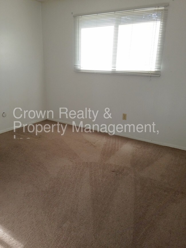 Foto del edificio - 4808 E 12th St