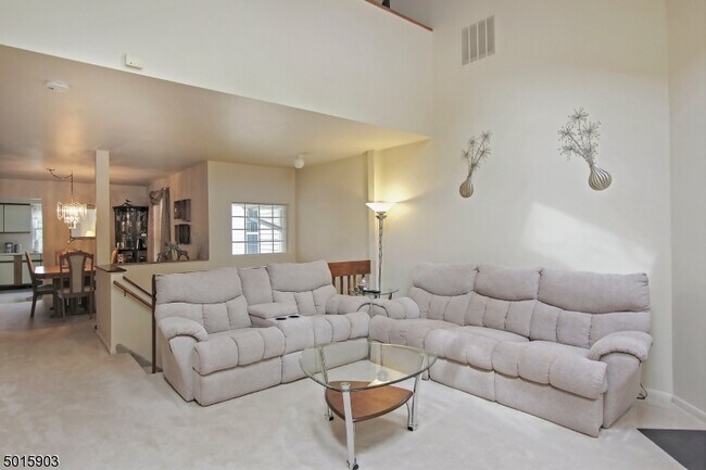 Building Photo - 19 Rhea Run