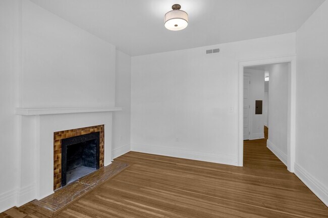 Building Photo - The Pembroke