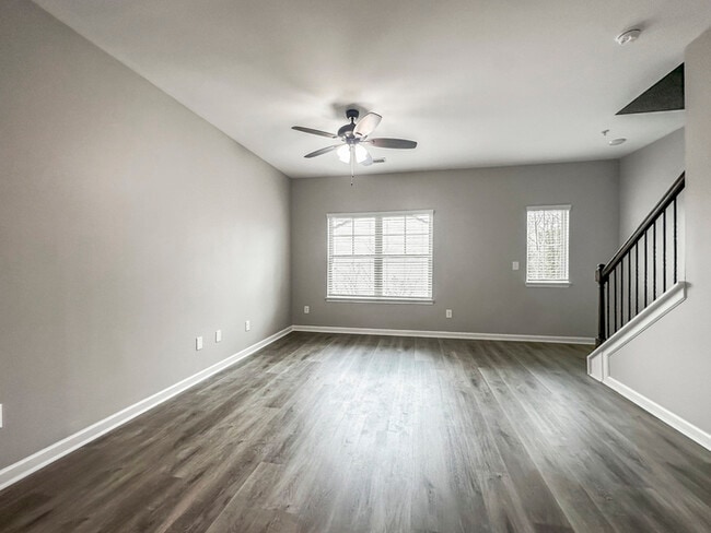 Foto del edificio - 1056 Bayrose Cir