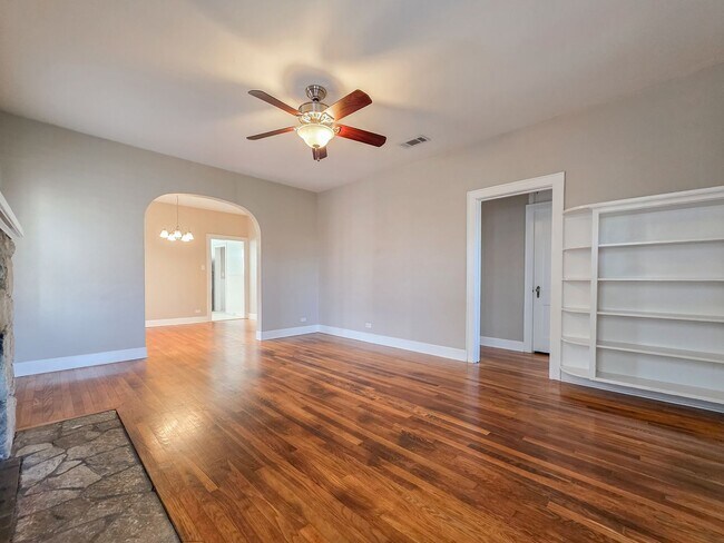 Foto del edificio - 3901 Red River St