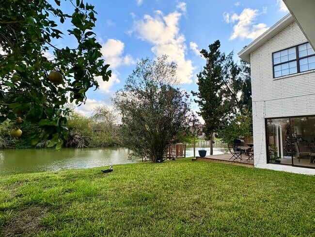 Foto del edificio - 1139 Quail Hollow Dr