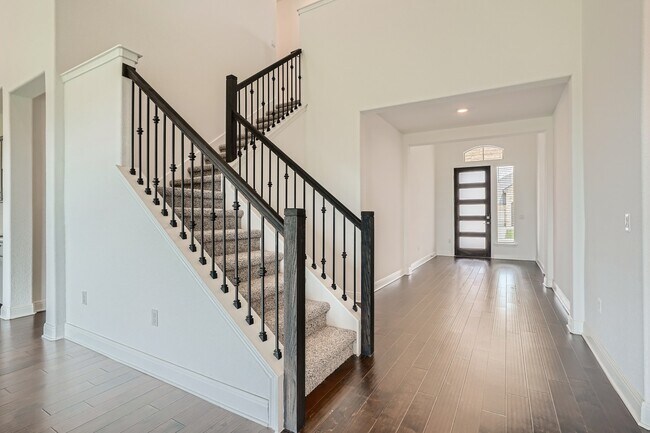Building Photo - 16805 Lemonia Cove