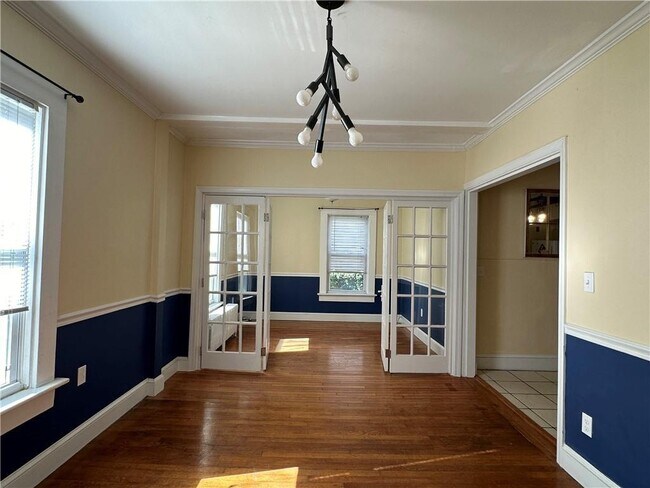Foto del edificio - 5-25 Calvert St