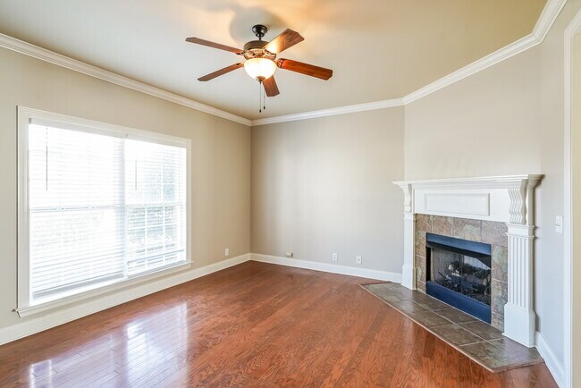 Building Photo - 1521 Barnsley Dr