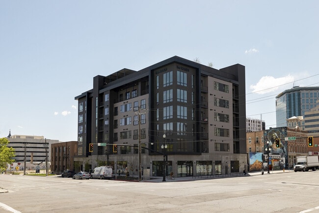 Building Photo - theRANDI