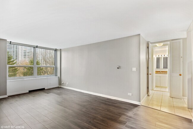 Building Photo - 720 W Gordon Terrace