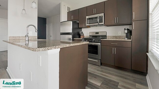 Foto del edificio - 302 Constitution Ave