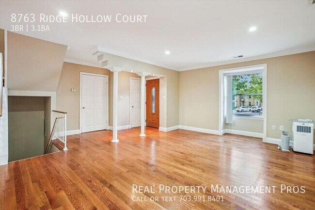 Foto del edificio - 8763 Ridge Hollow Ct