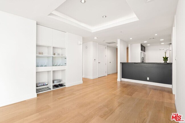 Foto del edificio - 10520 Wilshire Blvd