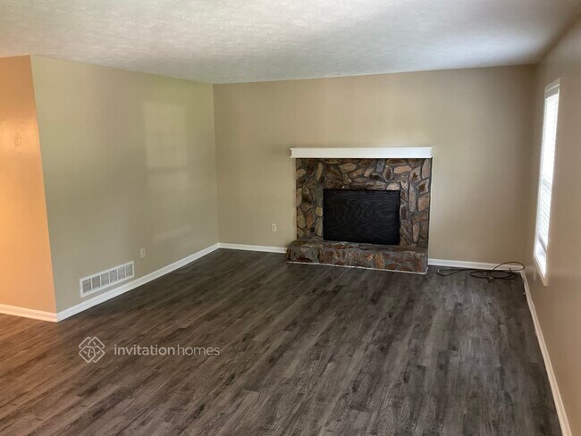 Building Photo - 4032 Cindy Dr