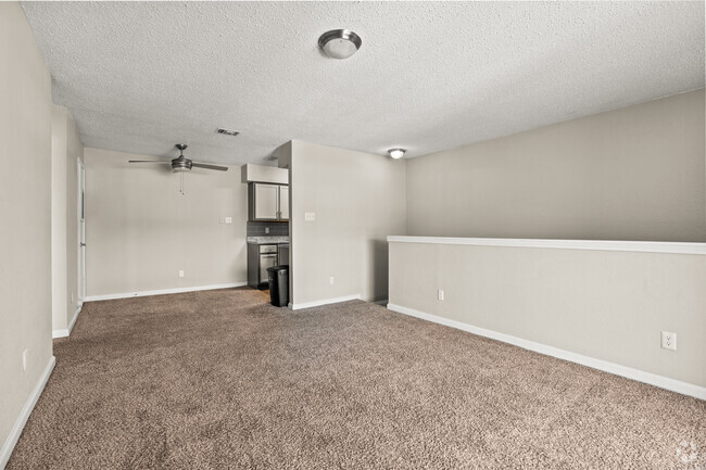 1BR, 1BA - 626 SQFT - Living Room - 16Ten East