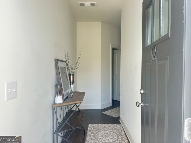 Building Photo - 62 Garrison Dr