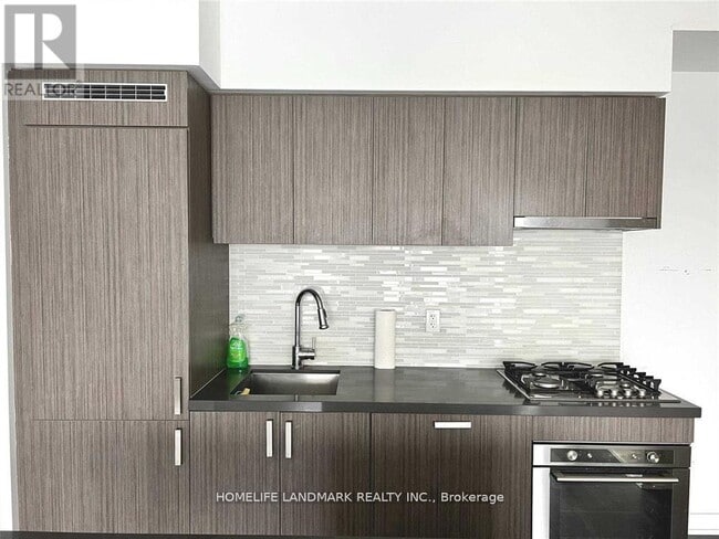 Building Photo - 501 St Clair Ave W