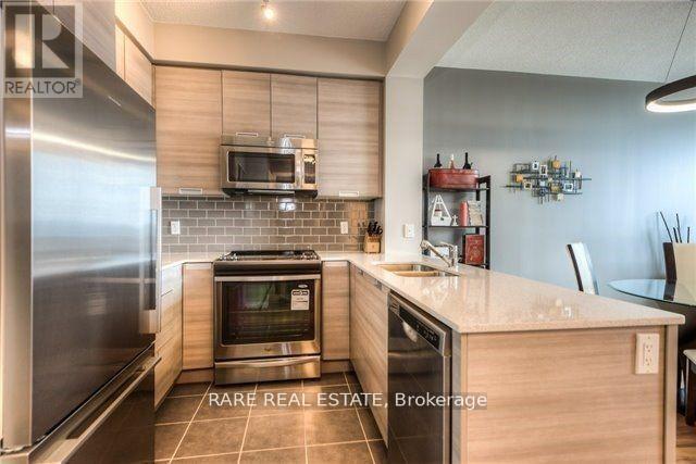 Photo du bâtiment - 55 Eglinton Ave W