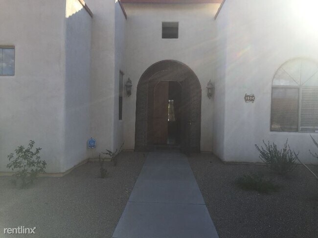 Foto del edificio - 3 br, 2.5 bath House - 3504 E Calle Del Prado