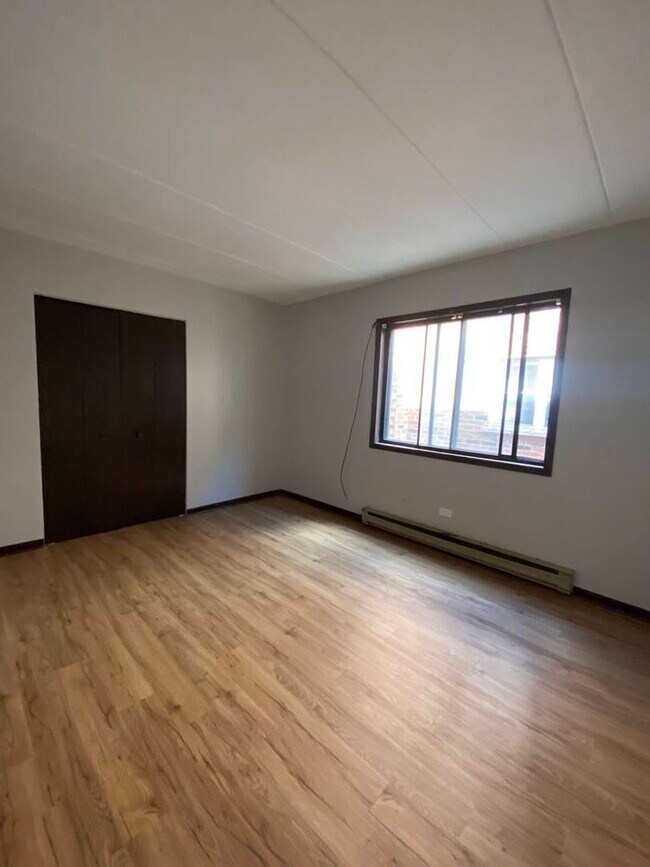 Building Photo - 3624 W 55th St