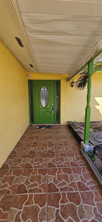 Foto del edificio - 606 SE 13th Ct