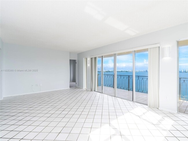 Building Photo - 11111 Biscayne Blvd