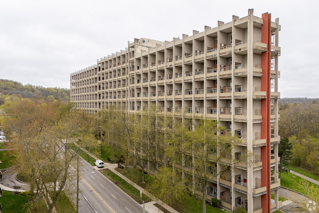 Building Photo - Parkview Terrace Hamilton