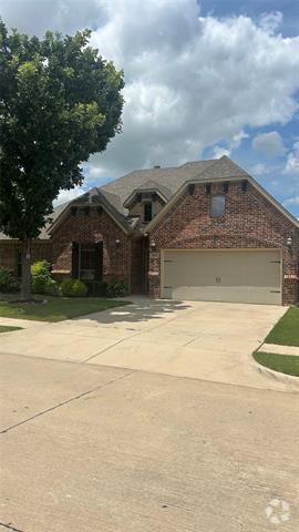 Building Photo - 433 Chisholm Trail