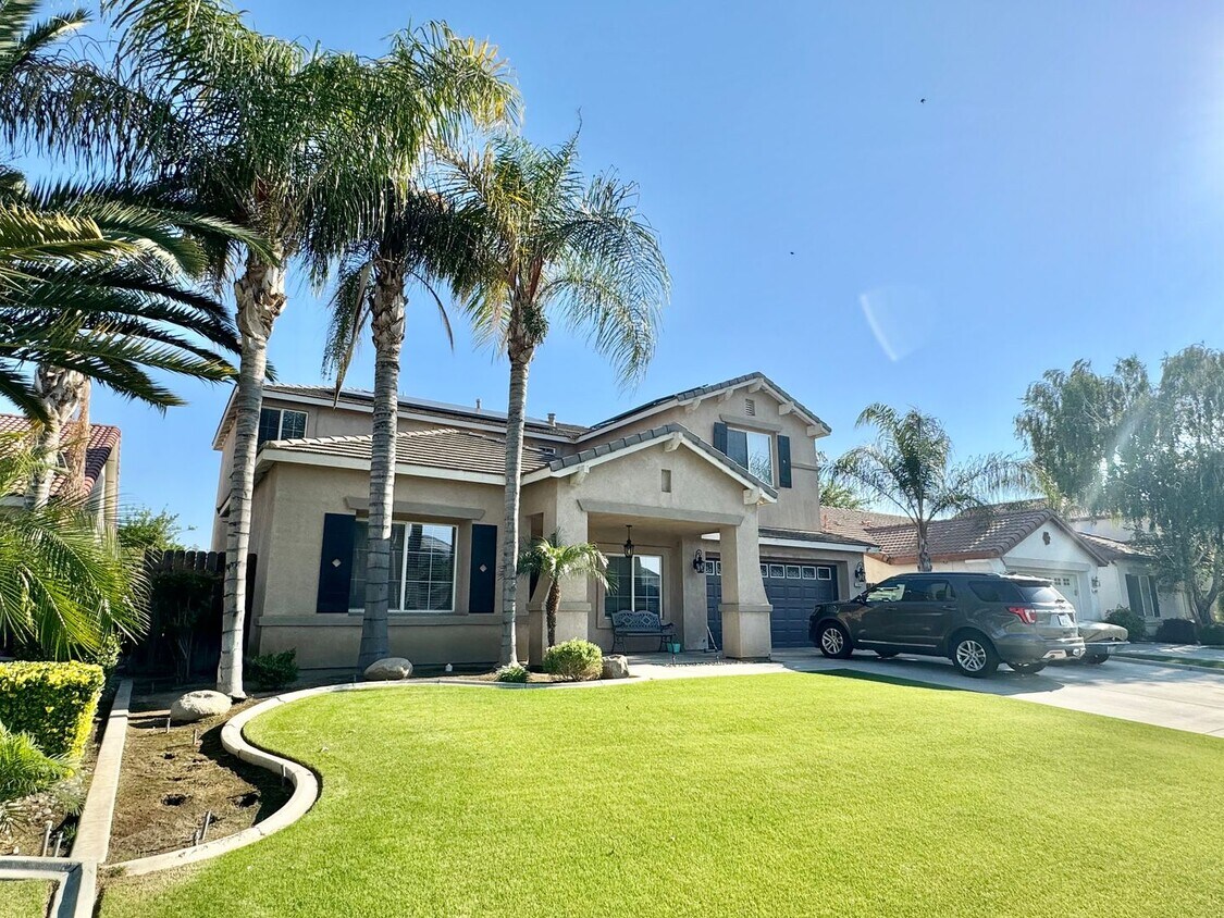 Foto principal - Beautiful single-family home with 6 Bedroo...