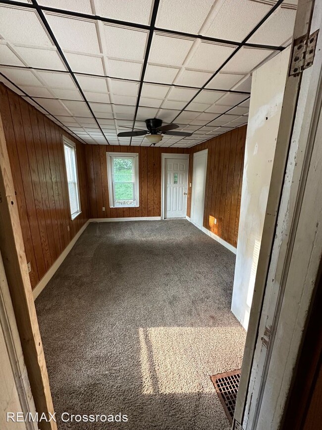 Building Photo - 3 br, 1 bath House - 330 Deersville Ave