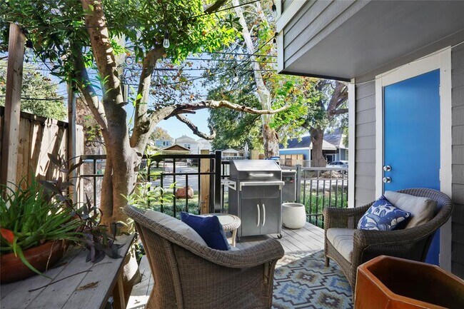 Foto del edificio - 779 Waverly St