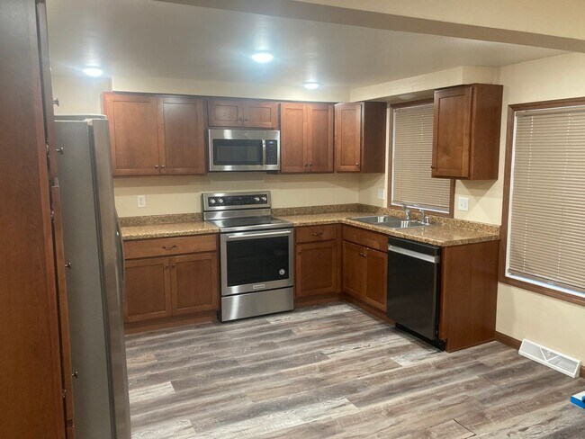 Foto del edificio - 845-847 Abrams St