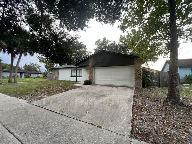 Foto del edificio - 422 Springview Dr