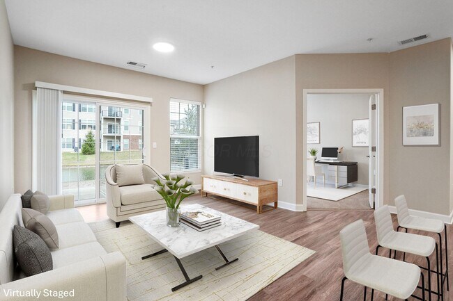 Foto del edificio - 5857 Spruce Forest Dr