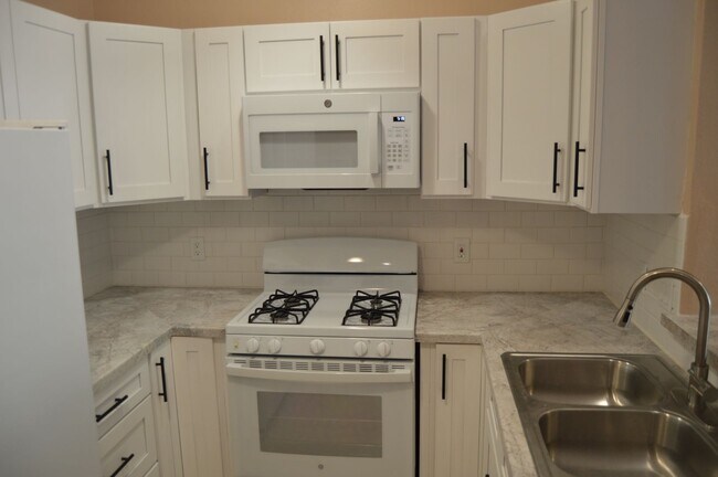 Foto del edificio - Charming 3-Bedroom Home for Rent in Winter Garden, FL