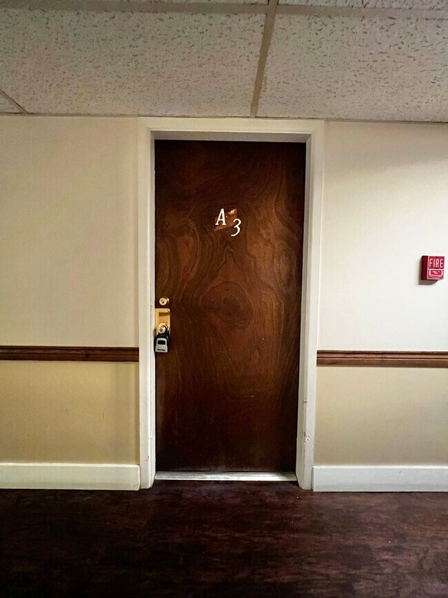 Foto del edificio - Robertson1005 (KC-JF)