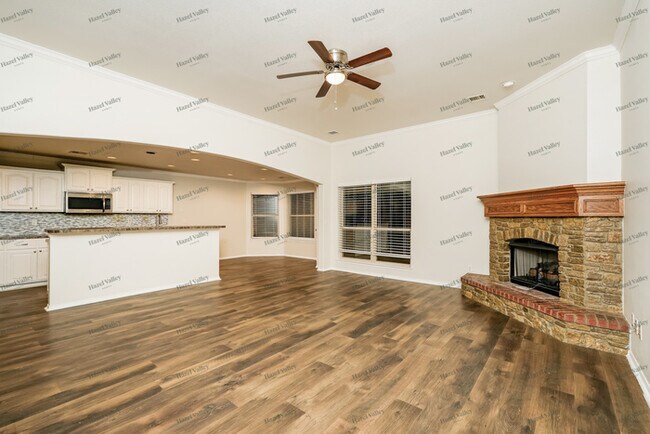 Foto del edificio - 13313 E 43rd St